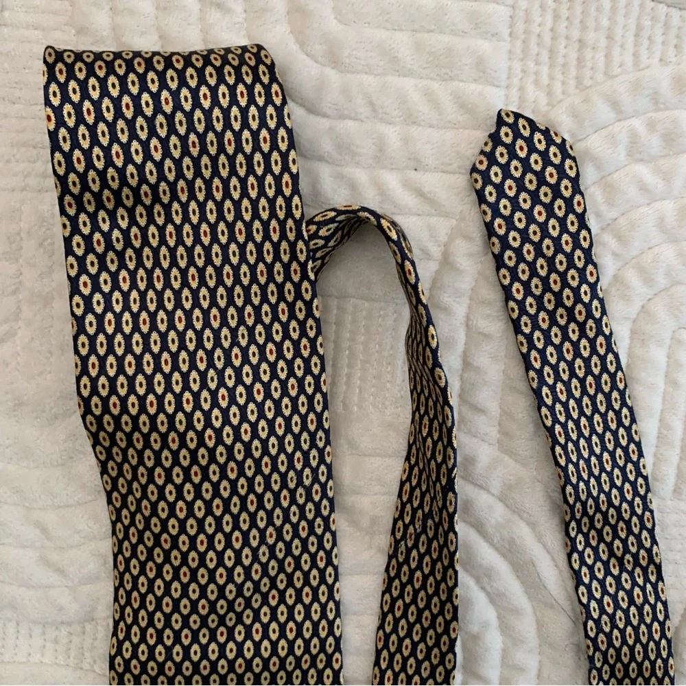Stanley Blacker Black and Beige Patterned Tie